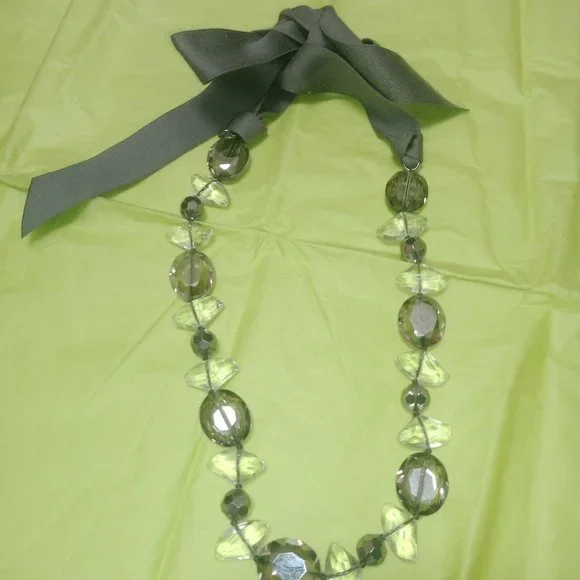 Beautiful Necklace - Picture 1 of 1